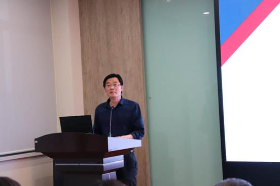 1946伟德国际源自英国党委副书记、副院长张文致辞