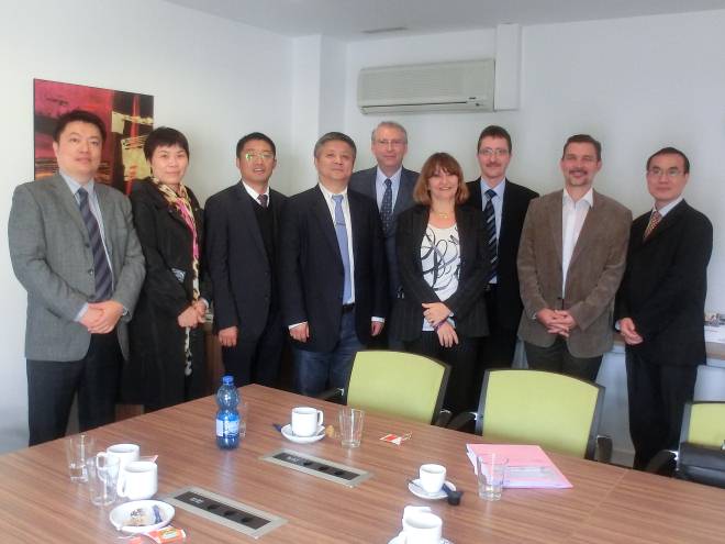 代表团访问Swissinput集团总部