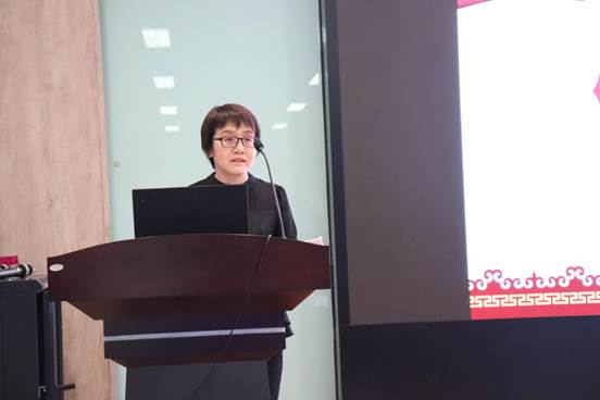 华信制药梁玉景女士介绍华信制药公司